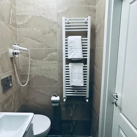 Studio Lake Apartment Mamaia